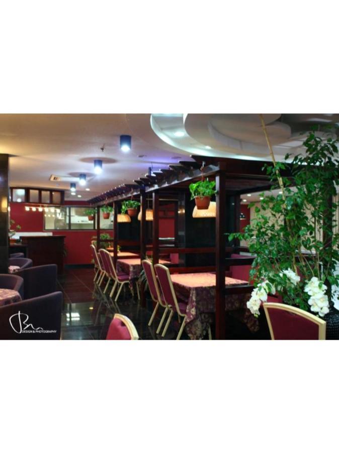 Al Shaiki Hotel Jubail Экстерьер фото