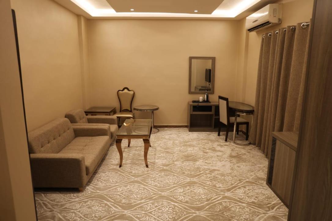 Al Shaiki Hotel Jubail Экстерьер фото